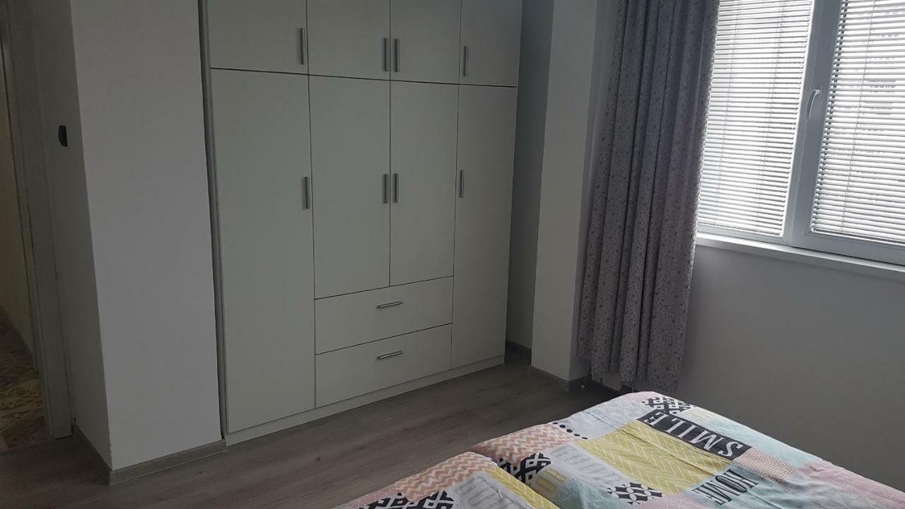 Roza Apartment Varna Exterior foto