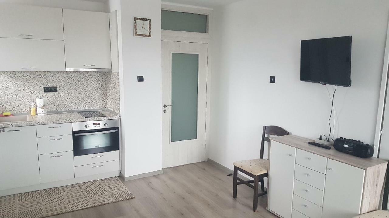Roza Apartment Varna Exterior foto