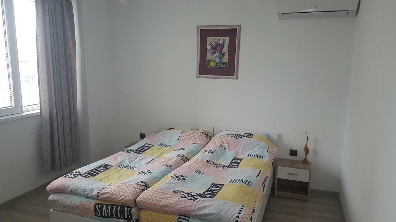 Roza Apartment Varna Exterior foto
